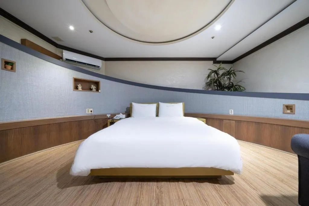 Bed in Hotel Head-One