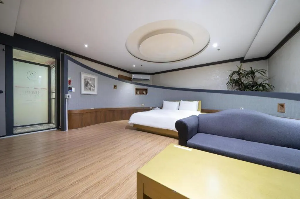 Bed in Hotel Head-One