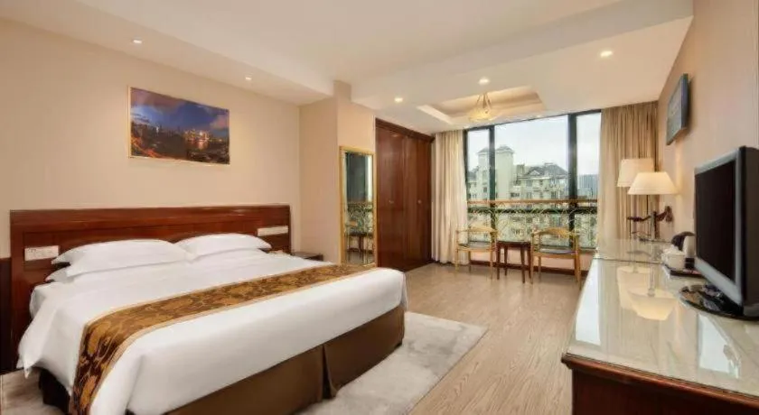 Bed in Jinrong International Hotel