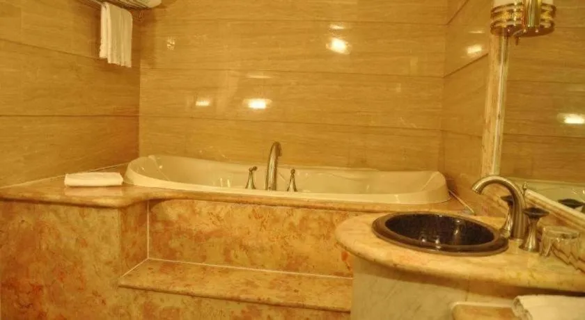 Jinrong International Hotel