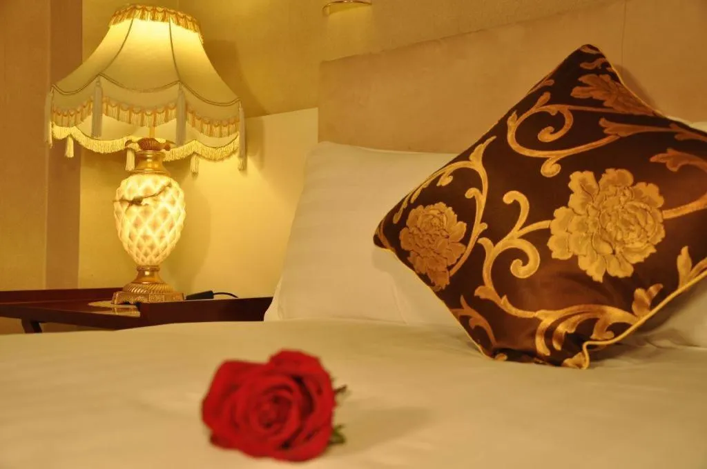 Bed in Jinrong International Hotel