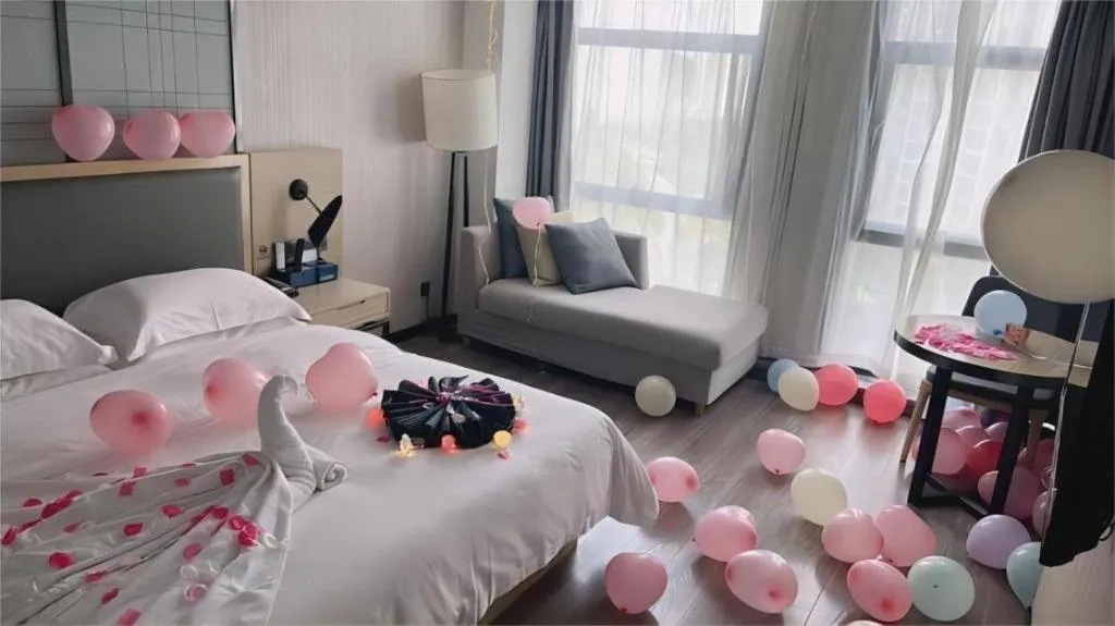 Bed in Echarm Hotel Guiyang International Convention & Exhibition Center