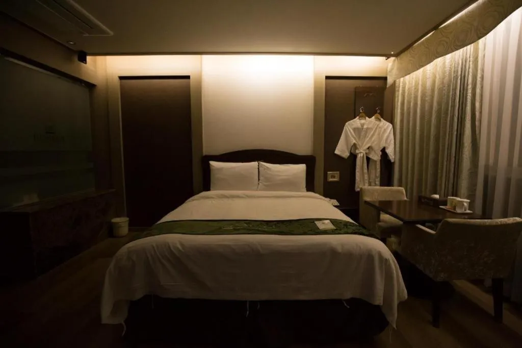 Bed in Benikea Ariul Hotel