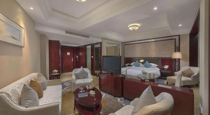 Maison New Century Hotel Cixi