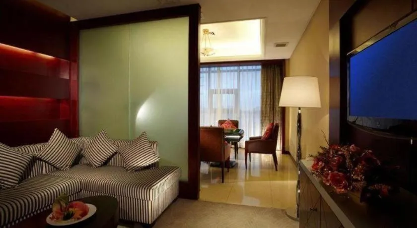 Maison New Century Hotel Cixi