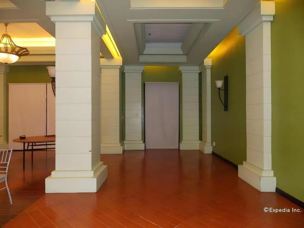 Planta Centro Bacolod Hotel & Residences