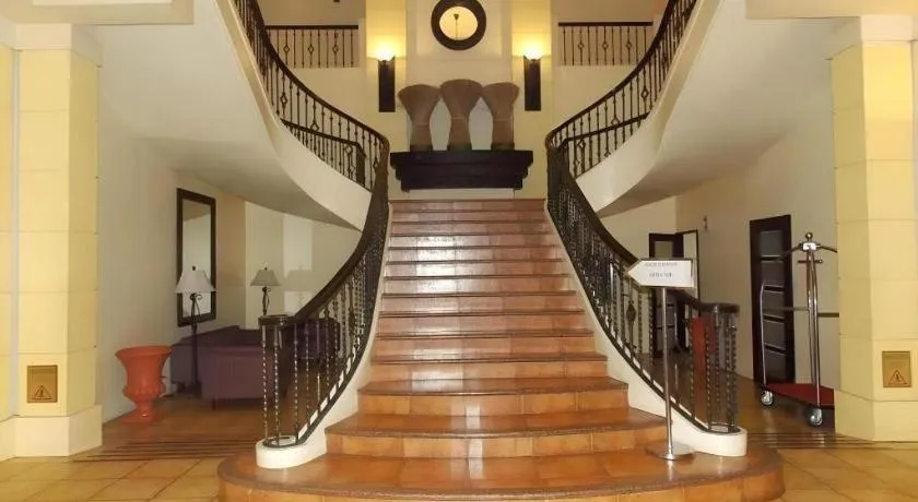 Planta Centro Bacolod Hotel & Residences