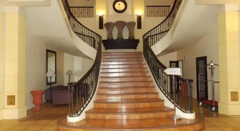 Planta Centro Bacolod Hotel & Residences