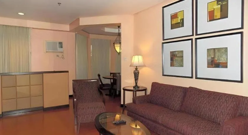 Planta Centro Bacolod Hotel & Residences