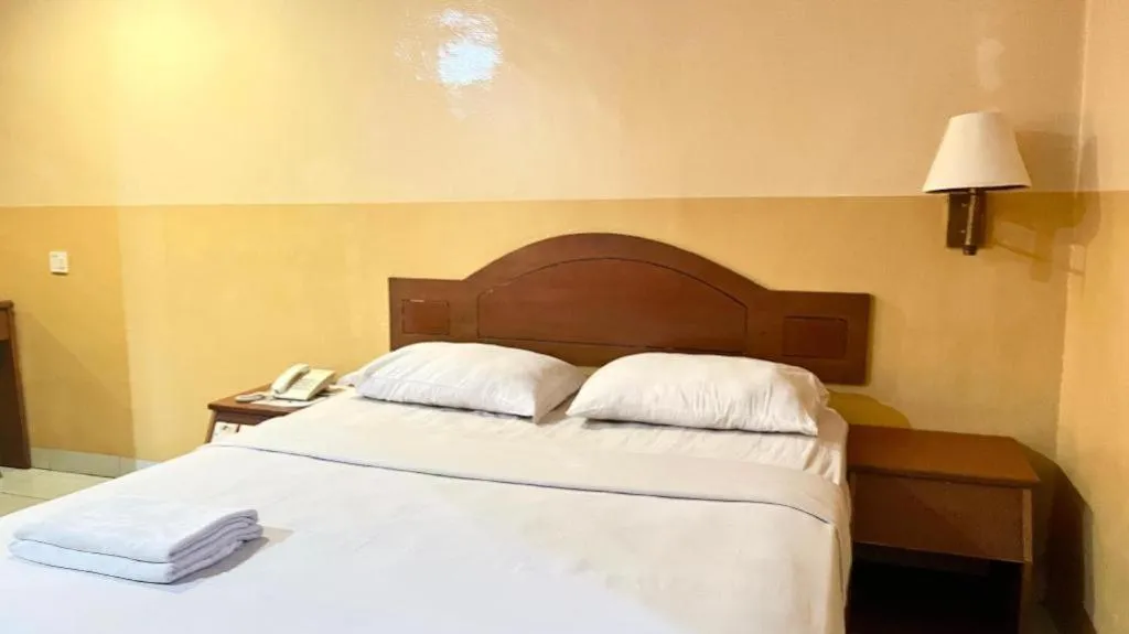 Bed in Batam Star Hotel
