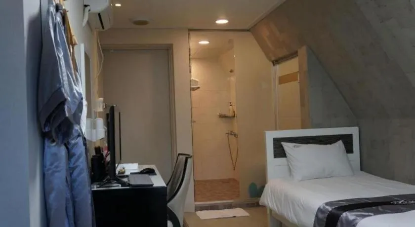 Bed in Novalus Tourist Hotel