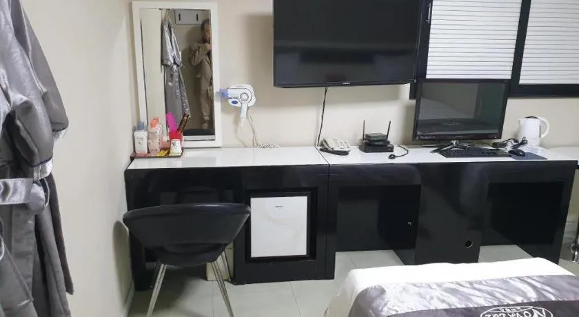 Novalus Tourist Hotel