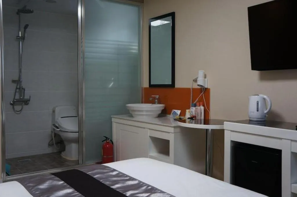 Novalus Tourist Hotel