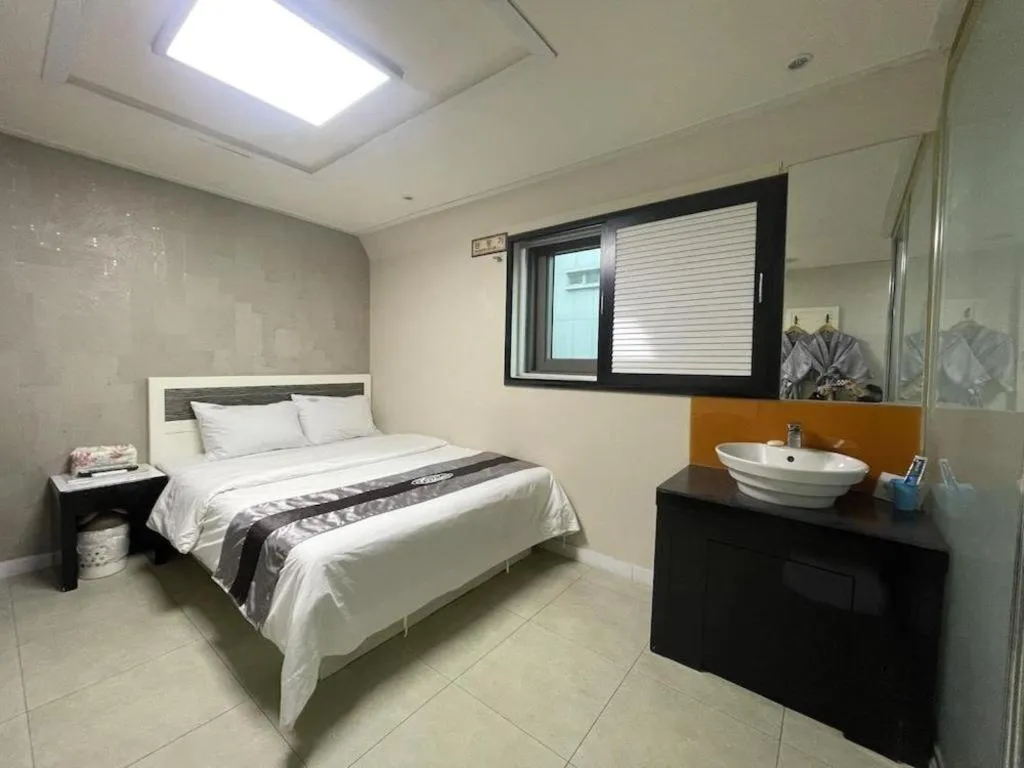 Bed in Novalus Tourist Hotel