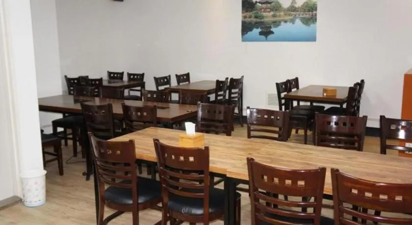 Novalus Tourist Hotel