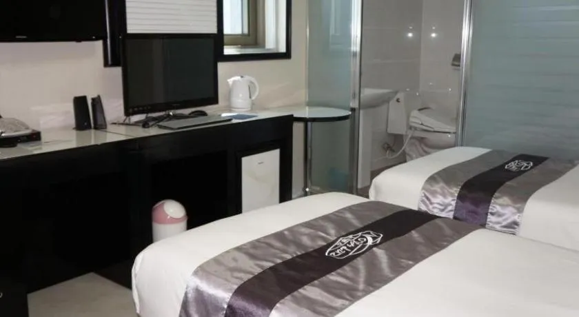 Bed in Novalus Tourist Hotel