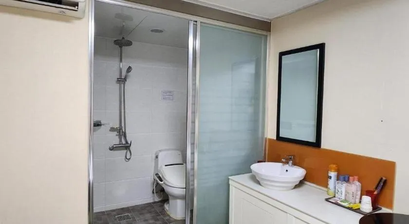 Novalus Tourist Hotel