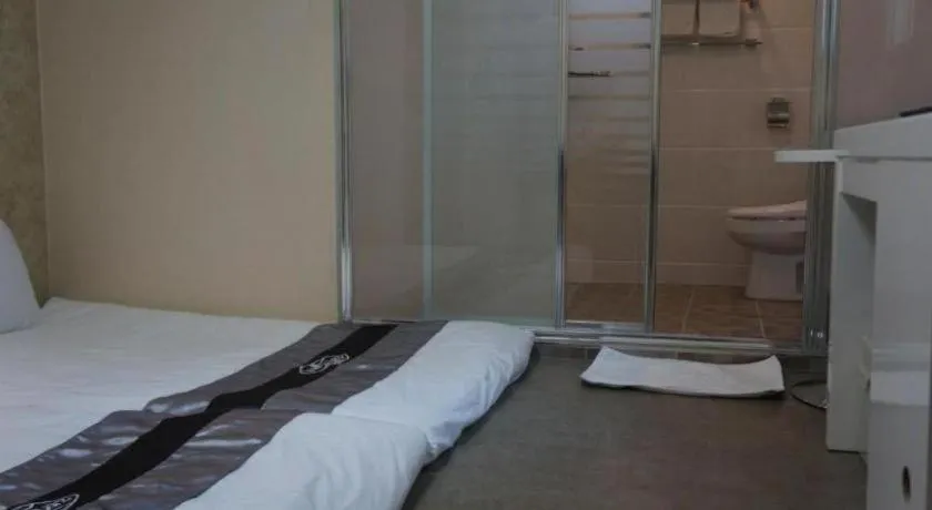 Bed in Novalus Tourist Hotel