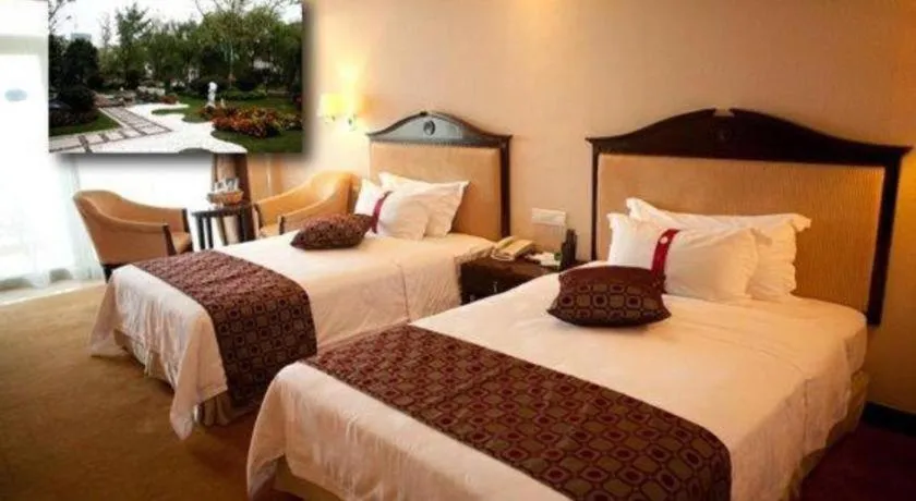 Bed in Country Garden Phoenix Hotel Anqing