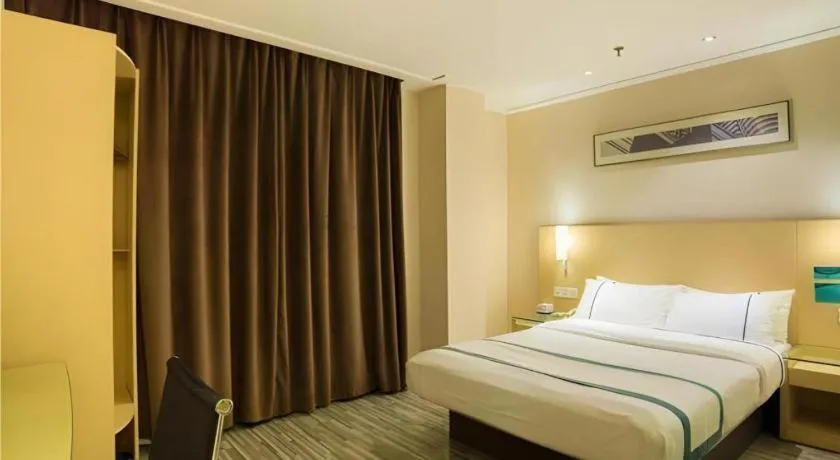 Bed in City Comfort Inn Liuzhou Beique Road Huang Village