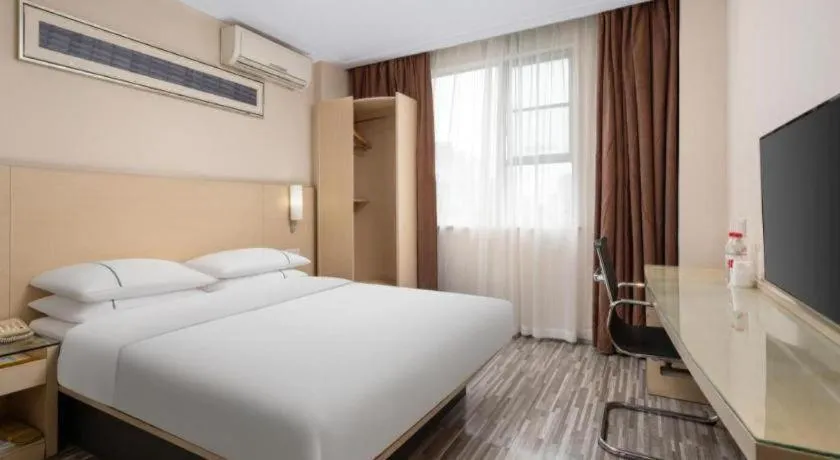 Bed in City Comfort Inn Liuzhou Beique Road Huang Village