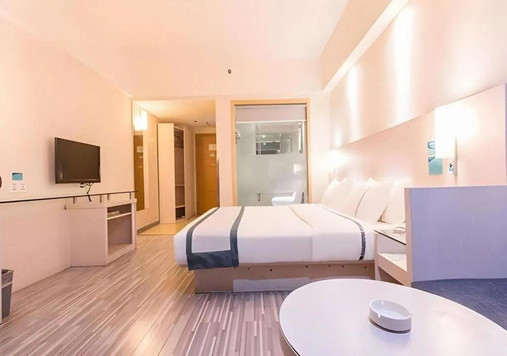 Bed in City Comfort Inn Qinzhou Niannianfeng Old Street Renmin Road