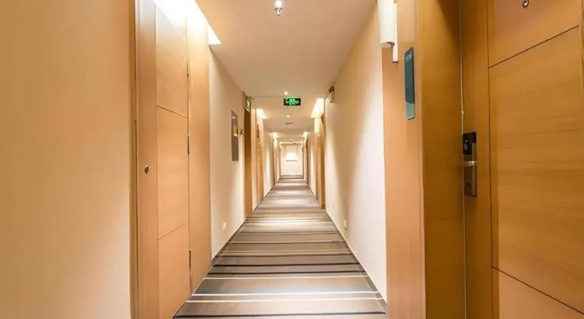 City Comfort Inn Qinzhou Niannianfeng Old Street Renmin Road