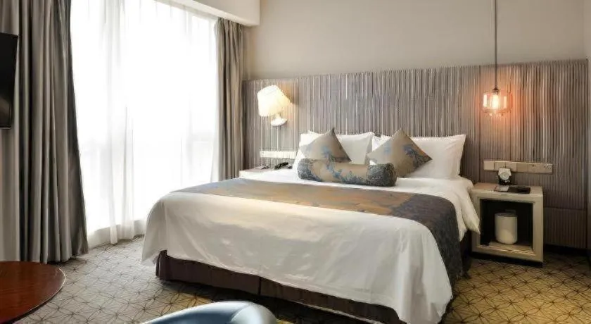 Bed in Shanghai Bund South China Harbour View Hotel