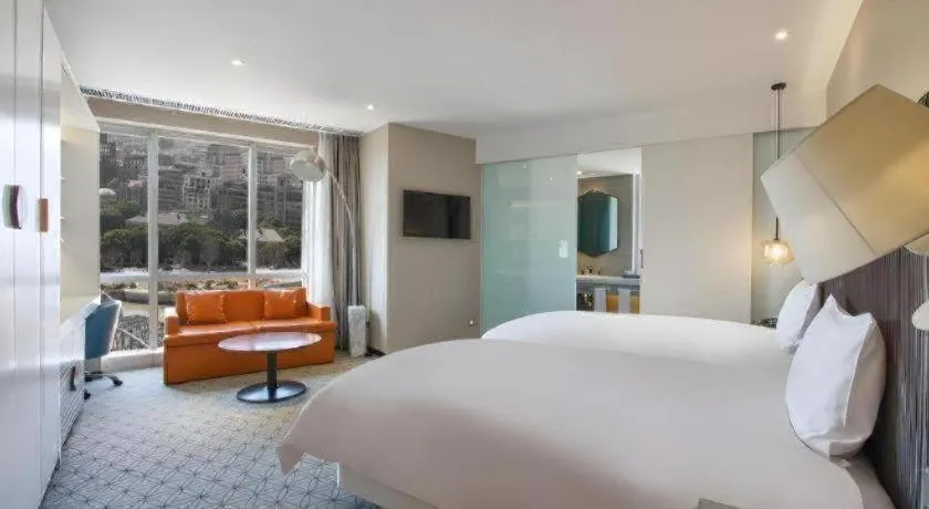 Bed in Shanghai Bund South China Harbour View Hotel