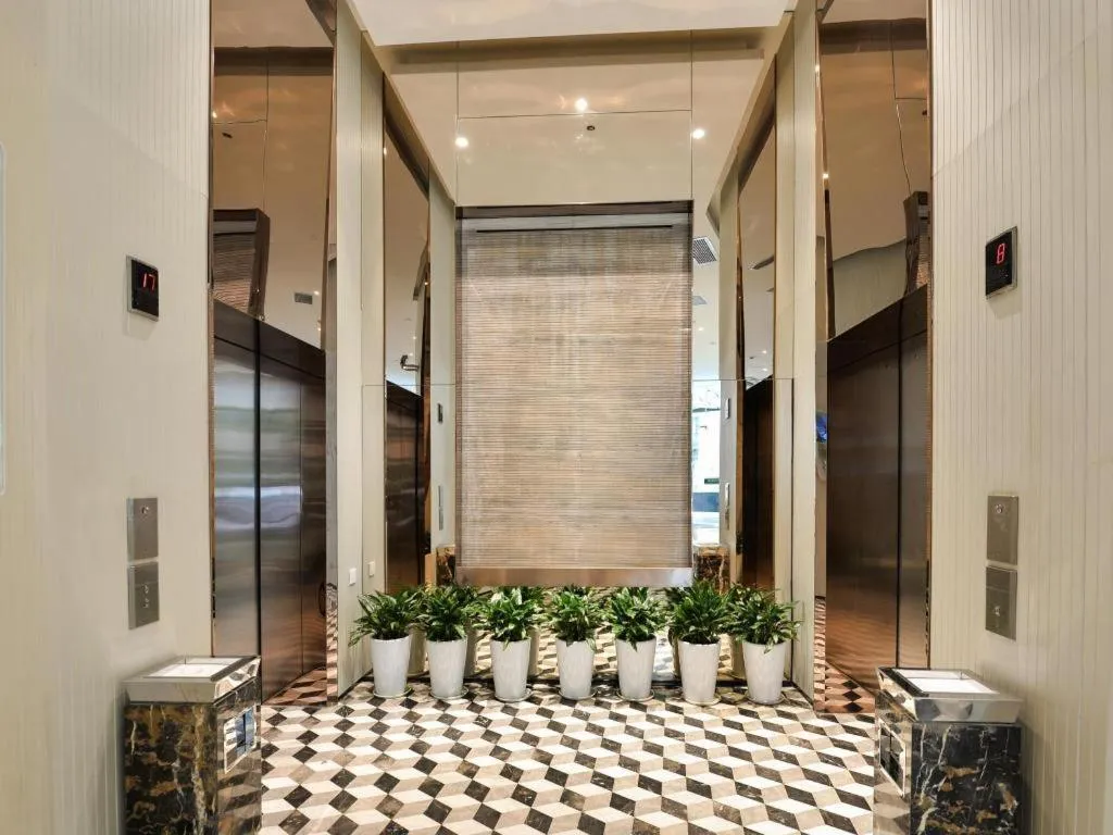 Shanghai Bund South China Harbour View Hotel