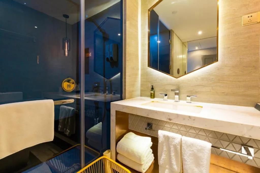 Shanghai Bund South China Harbour View Hotel