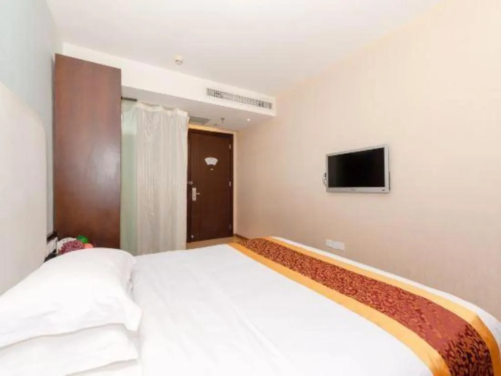 Bed in Xiamen Blue Peninsula Hotel