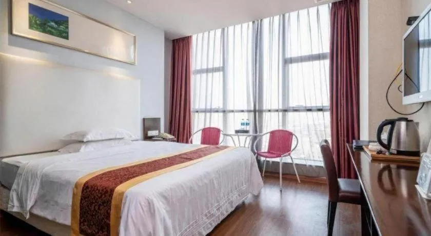 Bed in Xiamen Blue Peninsula Hotel