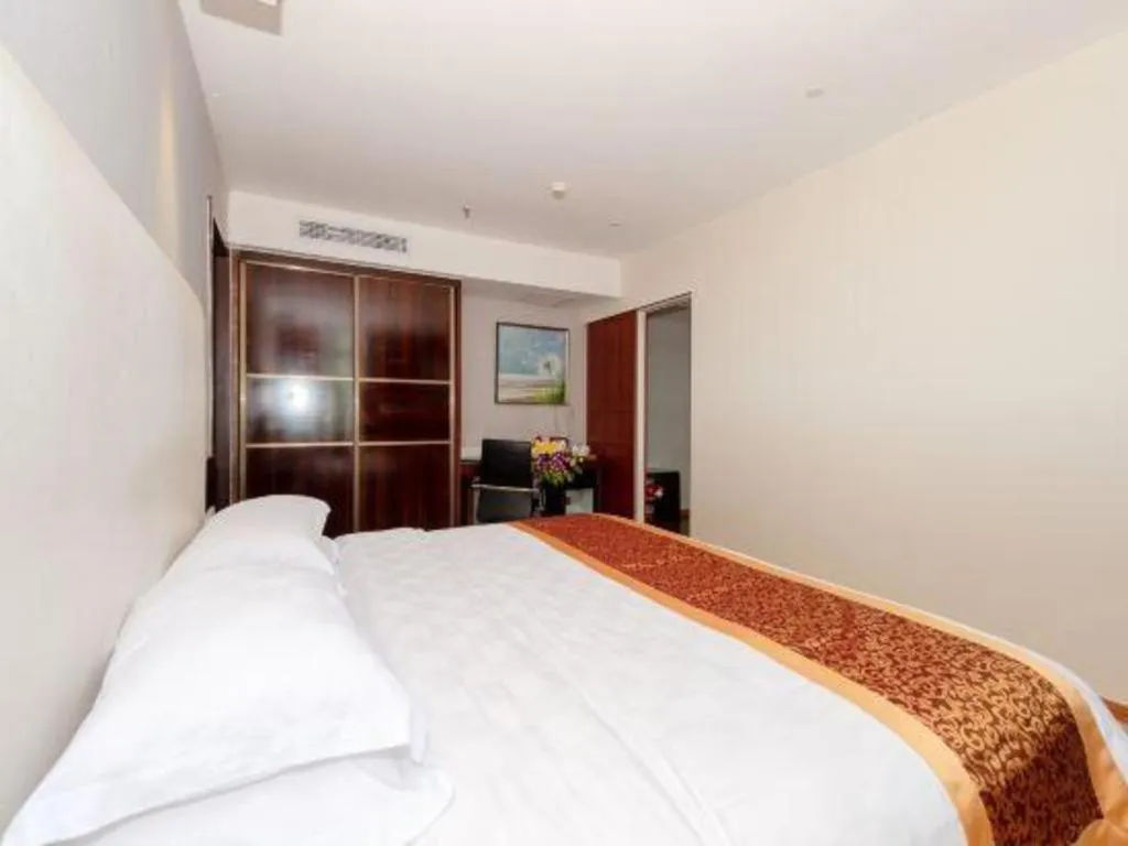 Bed in Xiamen Blue Peninsula Hotel