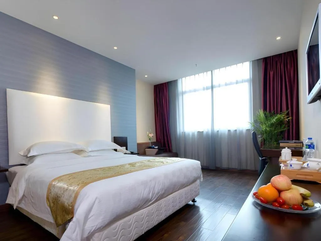 Bed in Xiamen Blue Peninsula Hotel