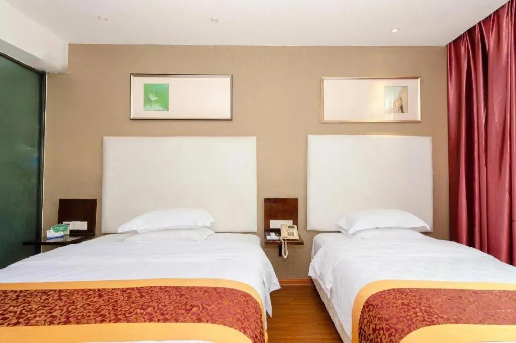 Bed in Xiamen Blue Peninsula Hotel