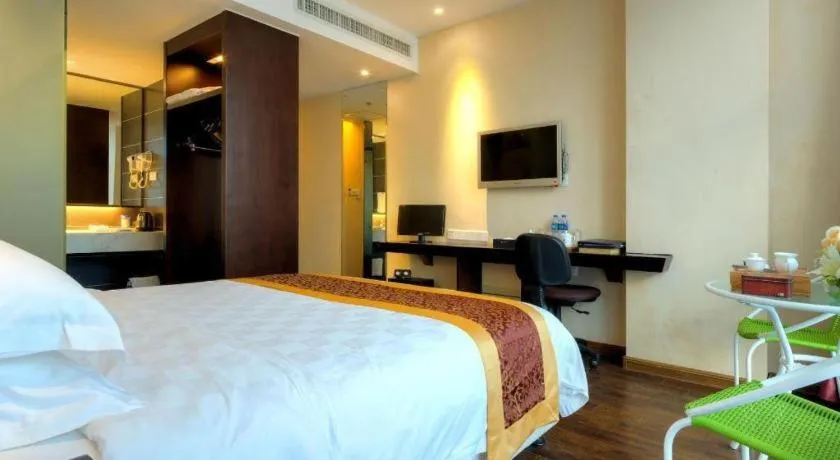 Bed in Xiamen Blue Peninsula Hotel