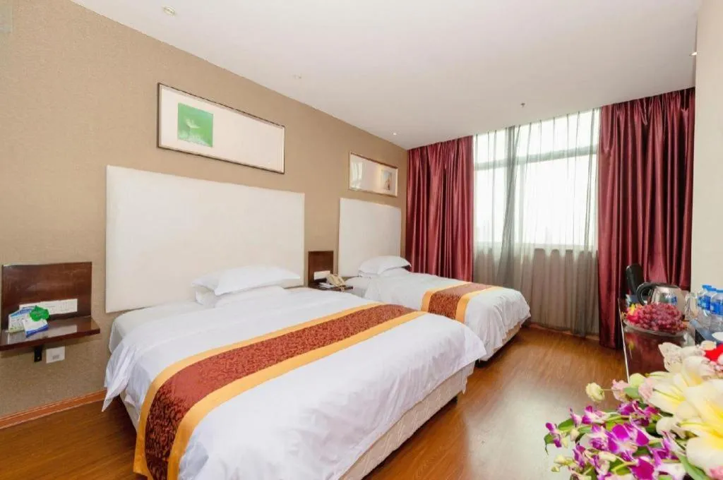 Bed in Xiamen Blue Peninsula Hotel