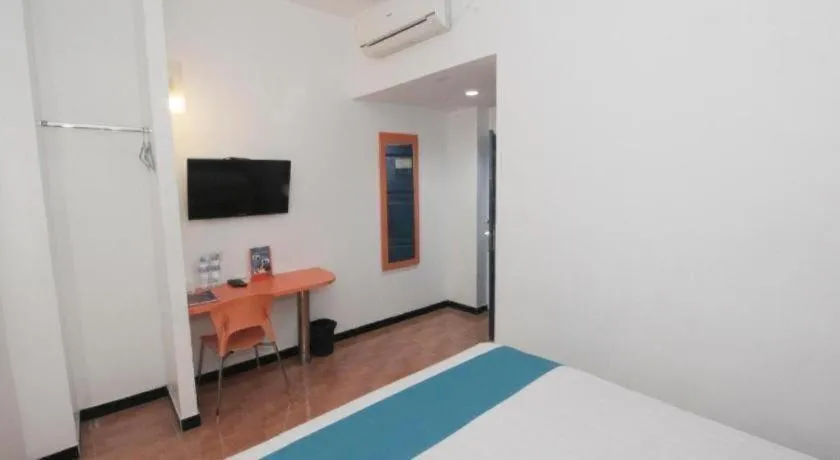 Bed in Oriza Hotel Surabaya