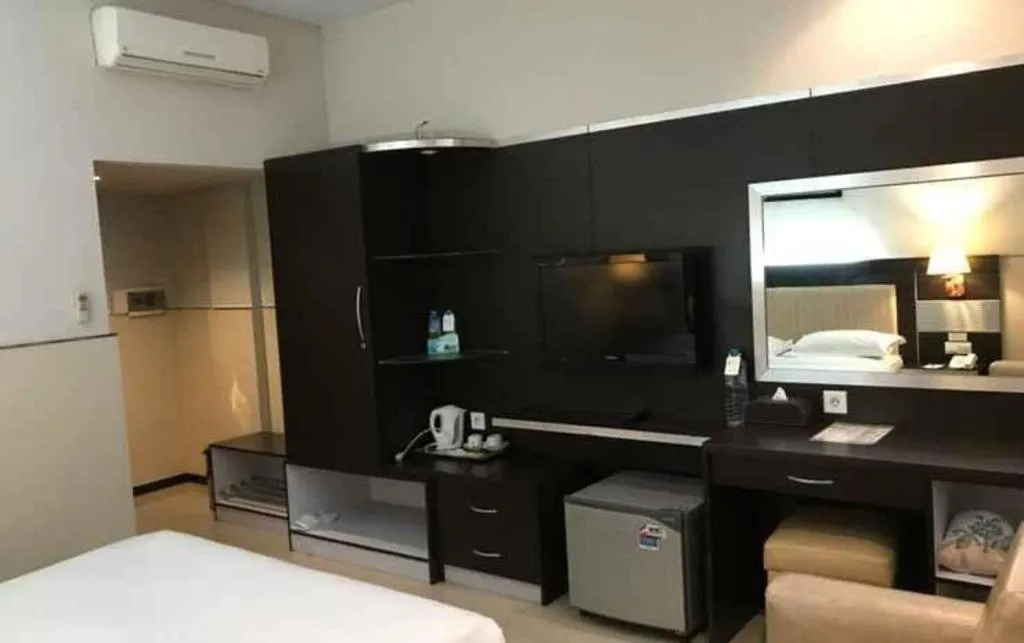 Bed in Zahra Syariah Hotel Kendari