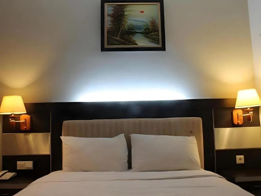 Bed in Zahra Syariah Hotel Kendari