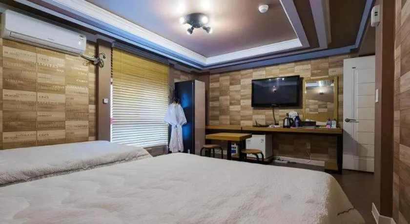 Bed in Gwangju Sejong Hotel