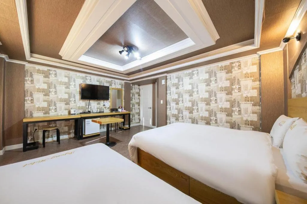 Bed in Gwangju Sejong Hotel