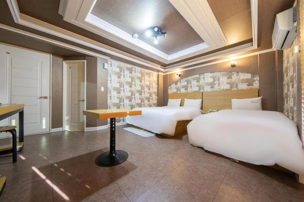 Bed in Gwangju Sejong Hotel