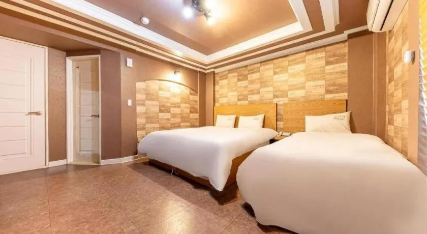 Bed in Gwangju Sejong Hotel