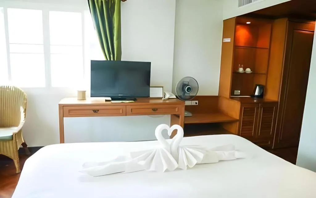 Bed in Chada Thai House