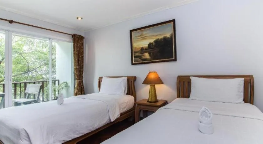 Bed in Chada Thai House