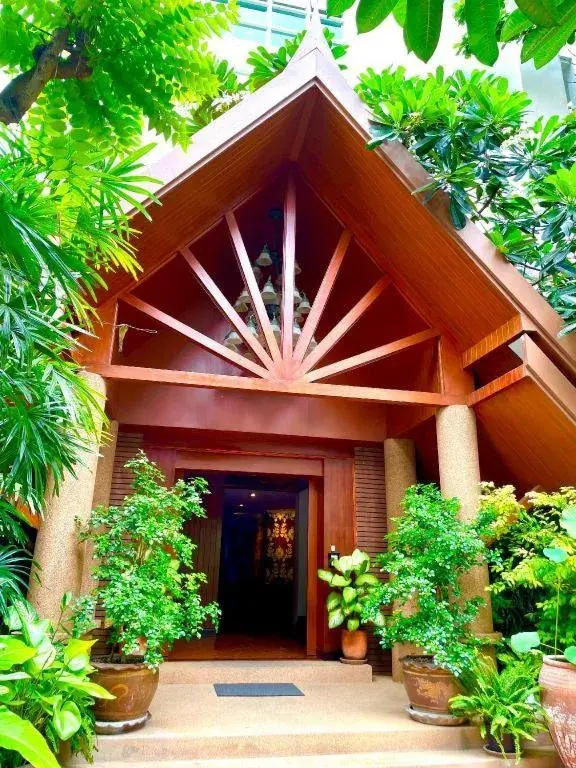 Chada Thai House Chada Thai House