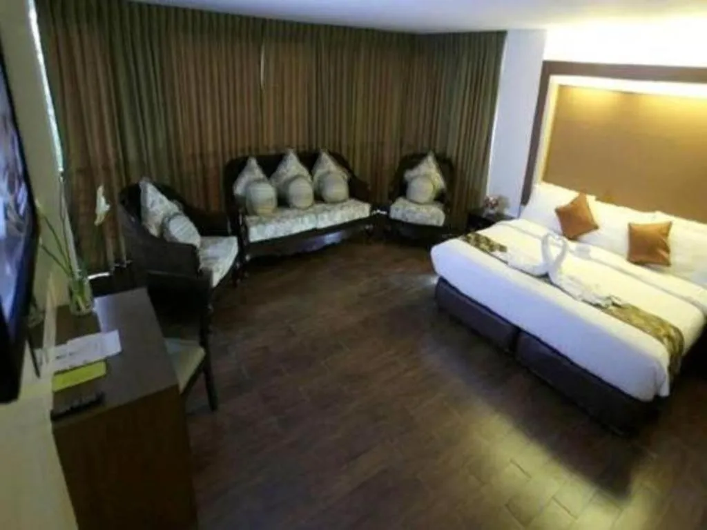 Bed in The Ritz Hotel at Garden Oases