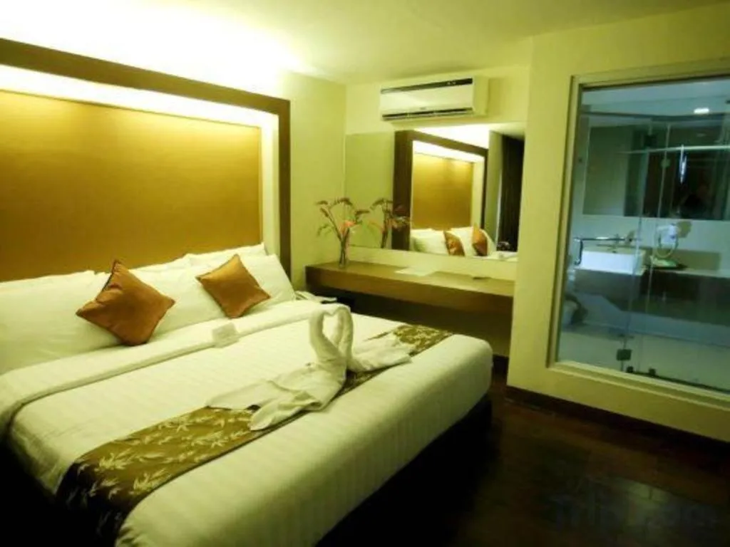 Bed in The Ritz Hotel at Garden Oases